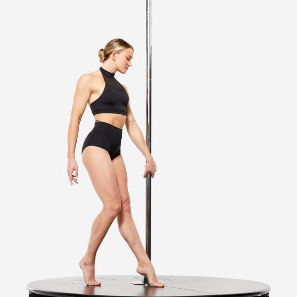 Co daje pole dance? Korzyści dla ciała, siły i pewności siebie