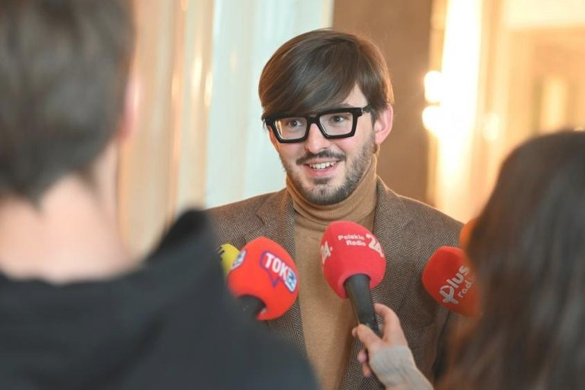 Dramaturg – kim jest i jak nadaje spektaklowi spójność?